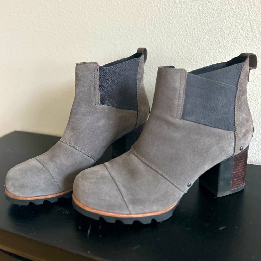 SOREL Chelsea booties suede block-heel